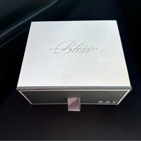 Monique Lhuillier Diamond Engagement Ring - Picture 5 of 5